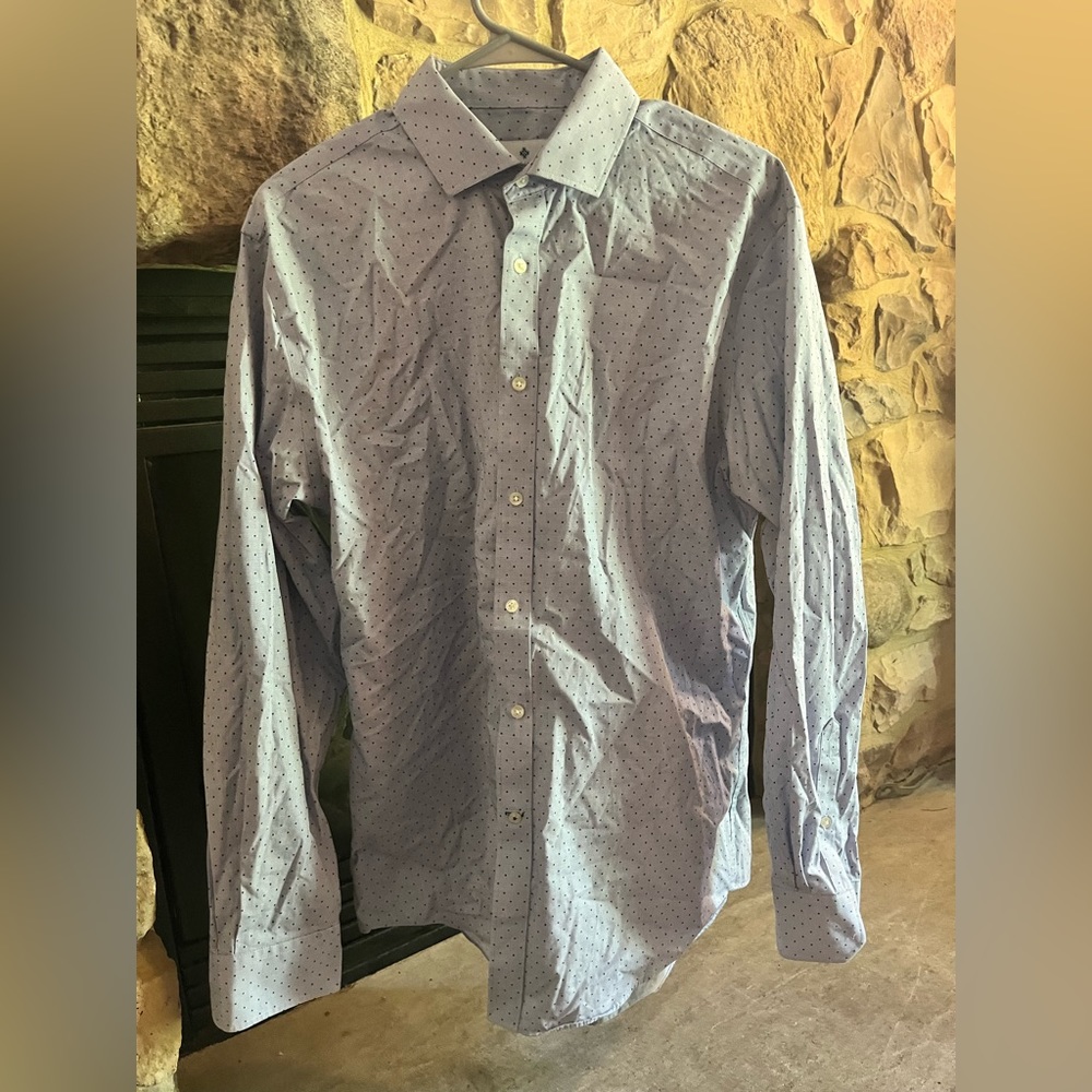 Men’s long sleeved button down shirt